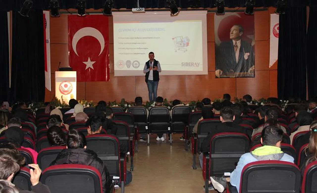 Üniversite öğrencilerine Siberay Farkındalık etkinliği