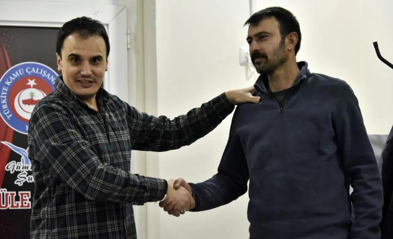 Diker: Beden dili özgüvenin dışa vuruş şeklidir