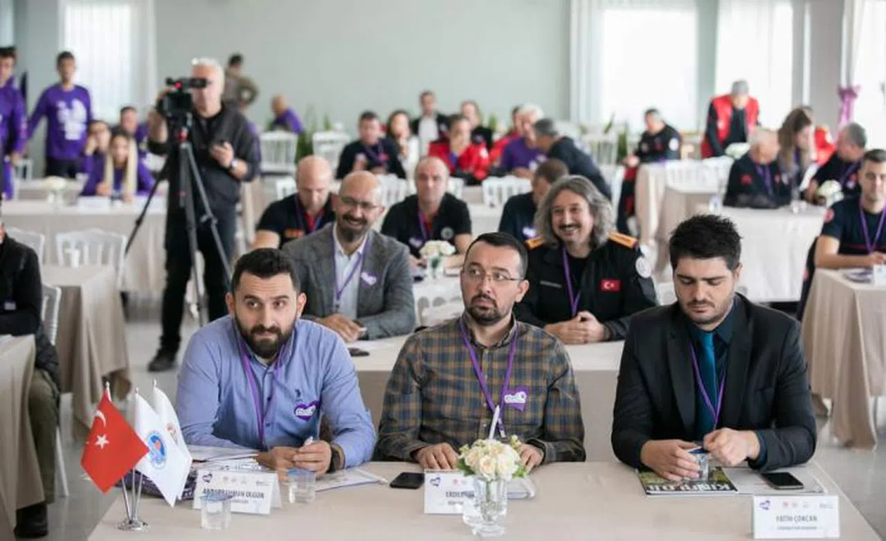 GÜ Köpekli Arama Kurtarma Çalıştayına katıldı