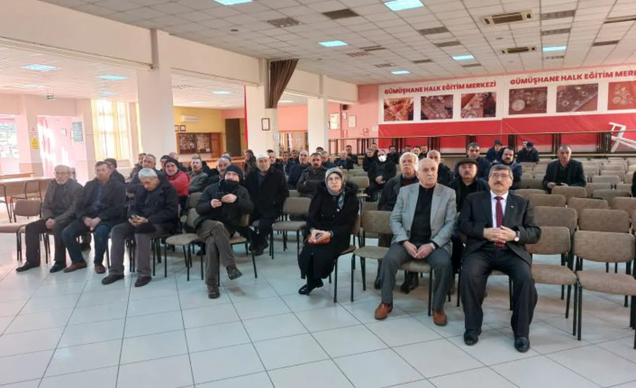 Merkez muhtarlarına Aile Okulu kursları