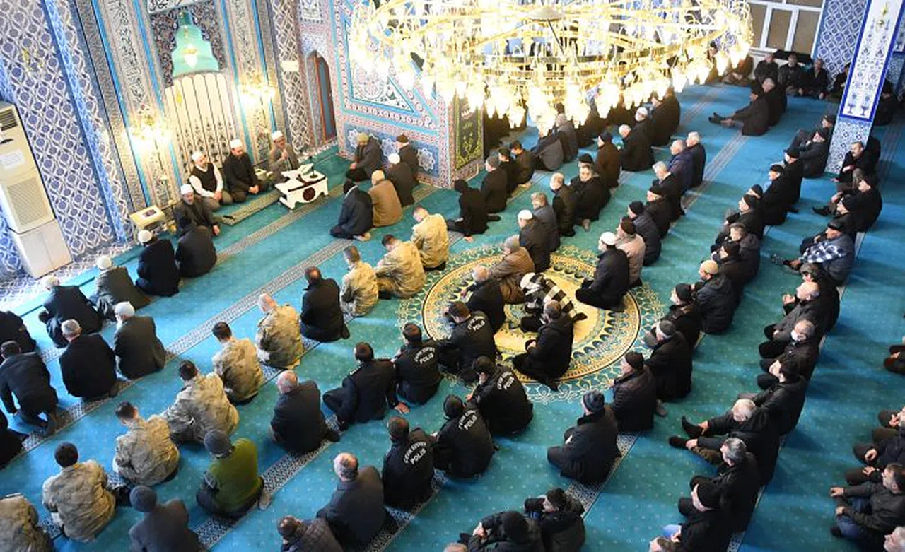 Gümüşhane’nin düşman işgalinden kurtuluşu programları iptal edilerek mevlit okutuldu