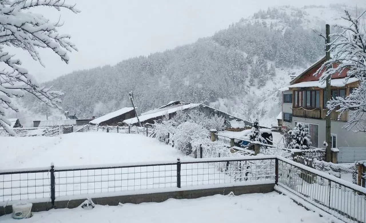 Gümüşhane’nin yükseklerinde kar yağışı etkili oluyor