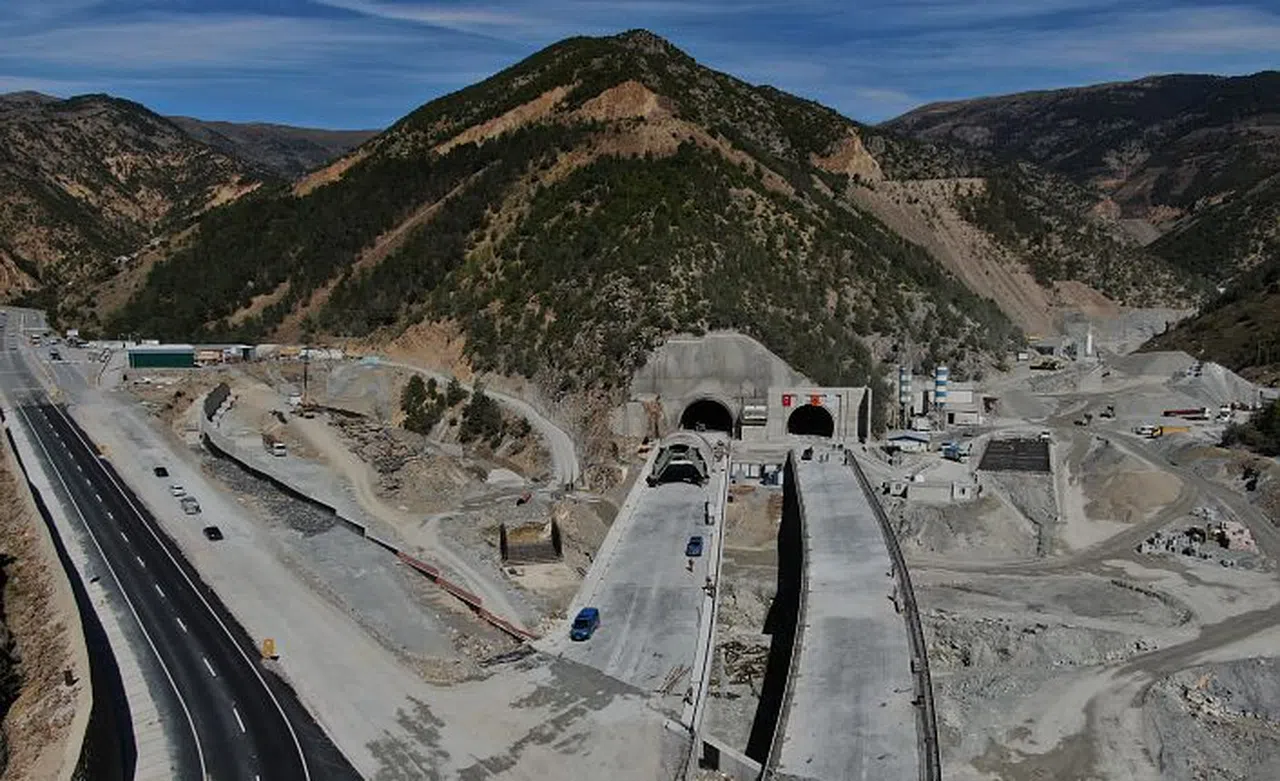 Demir: Yeni Zigana tünelini avantaja çevirelim