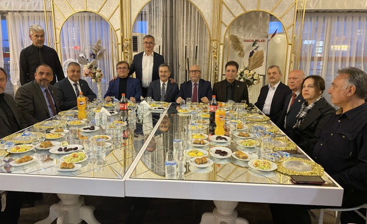 Eskişehir'deki iftarda buluştular