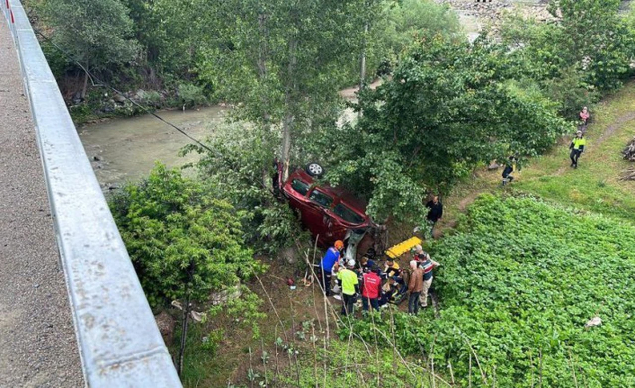 Gümüşhane’de trafik kazası: 2 ölü, 3 yaralı