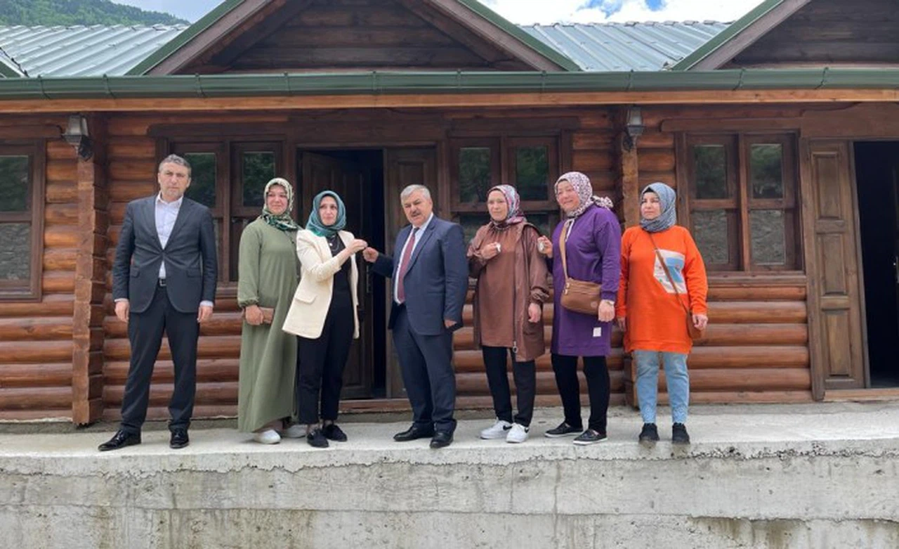 Kürtün’de üretim ve satış noktaları kadınlara teslim edildi
