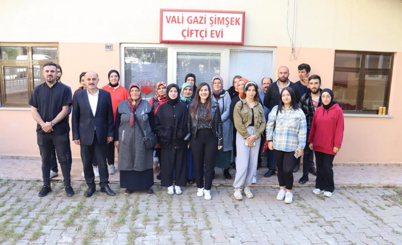 Okul kantini ve yemekhane personeline hijyen eğitimi verildi