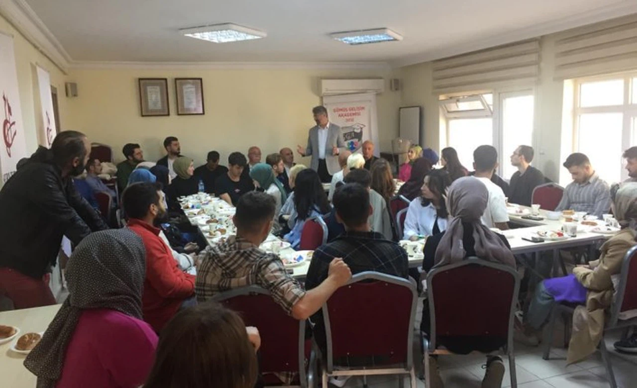 Gümüş Gelişim Akademisinde tanışma organizasyonuyla yeni döneme başladı
