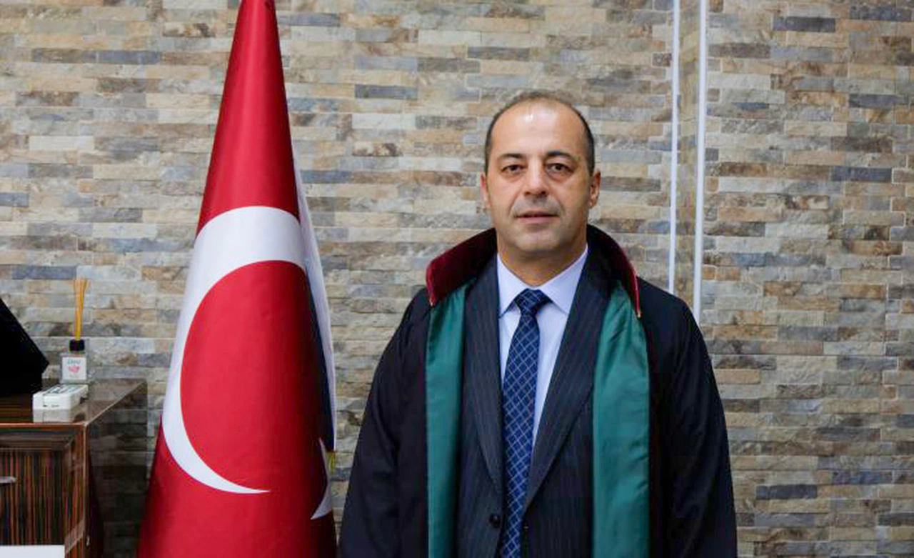 Aslan: Adalet göğün direğidir, yıkılırsa gökyüzü yerinde durmaz