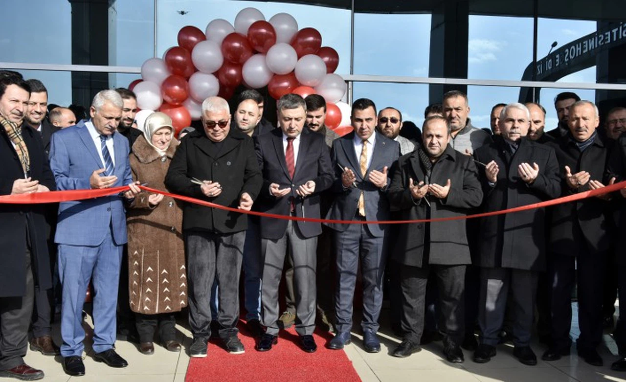 Kelkit’te tamamı kadın çalışanlardan oluşan tekstil atölyesi açıldı  