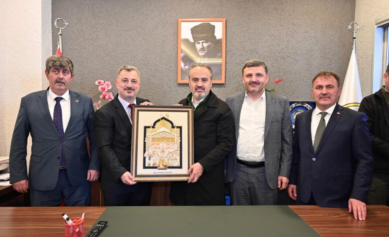 Milletvekili Köse ve Başkan Çimen Bursa’daki Gümüşhanelileri yalnız bırakmadı