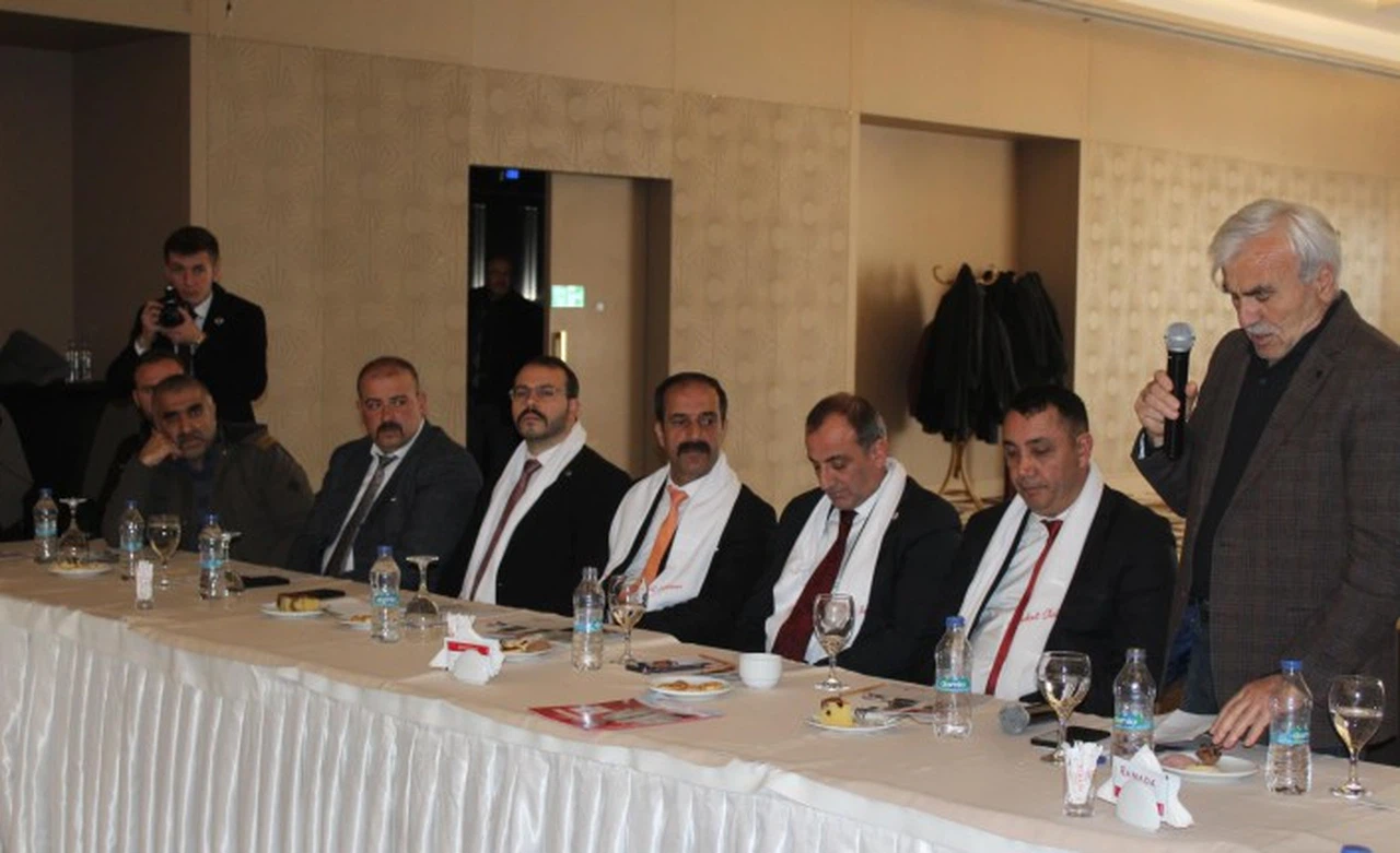 Başer: Vatandaşın belediyeye olan güveni sekteye uğramış