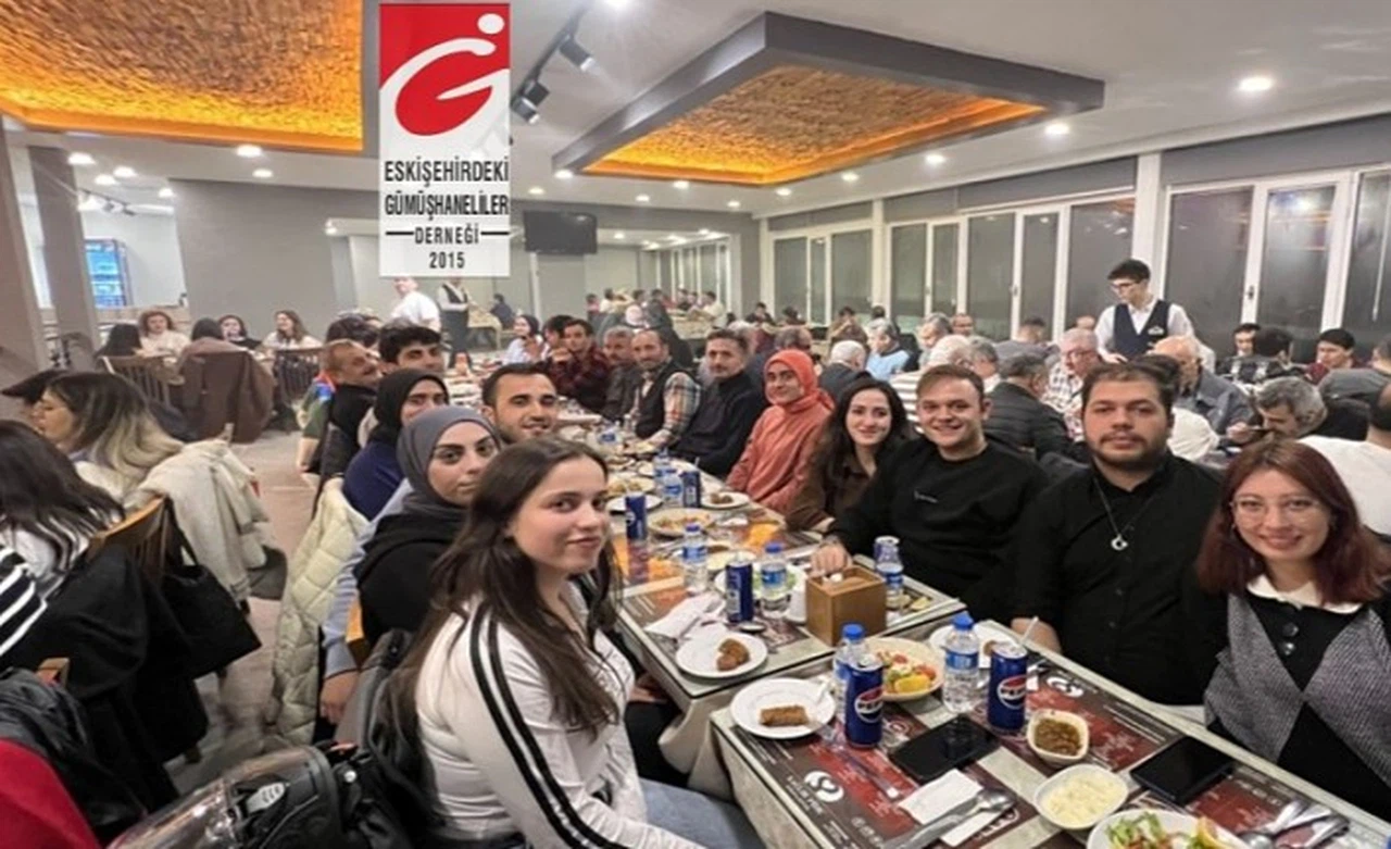 Gümüş Akademi öğrencileri iftarda buluştu