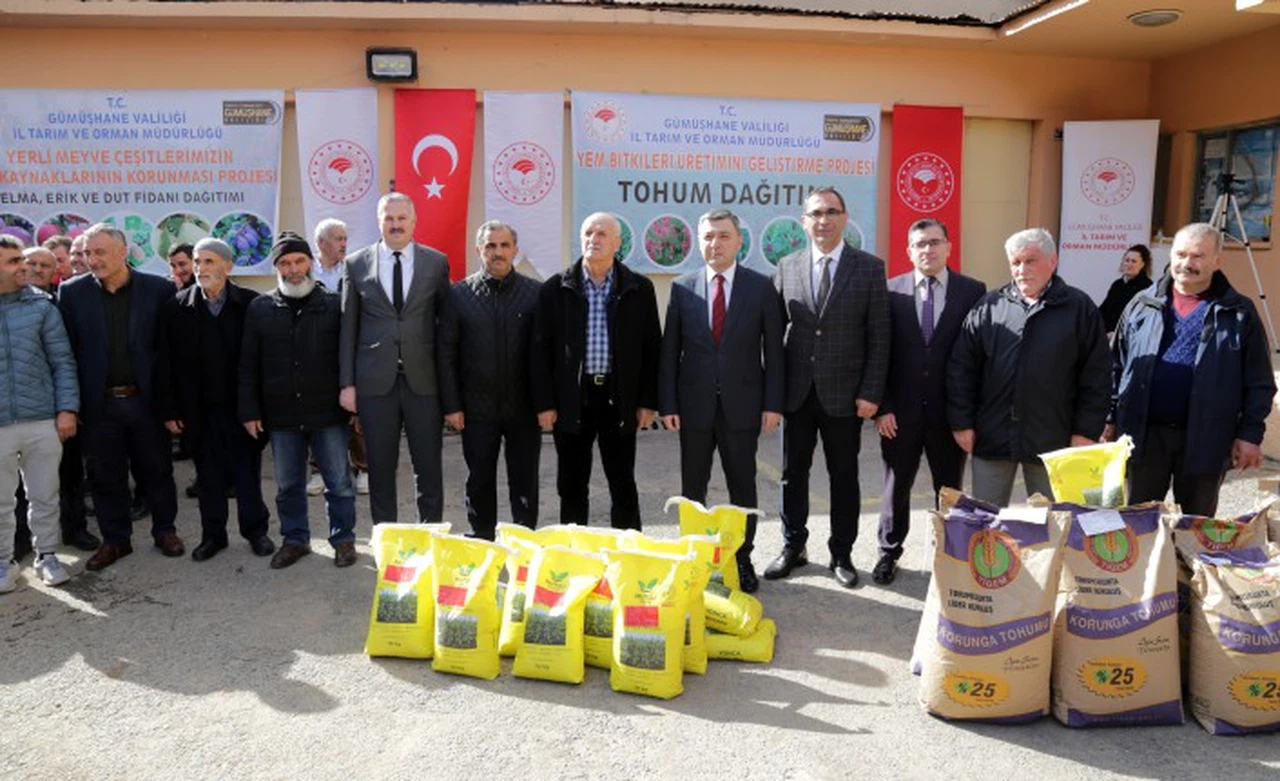 Gümüşhane’de üreticilere 3,5 milyon TL’lik fidan ve tohum dağıtıldı