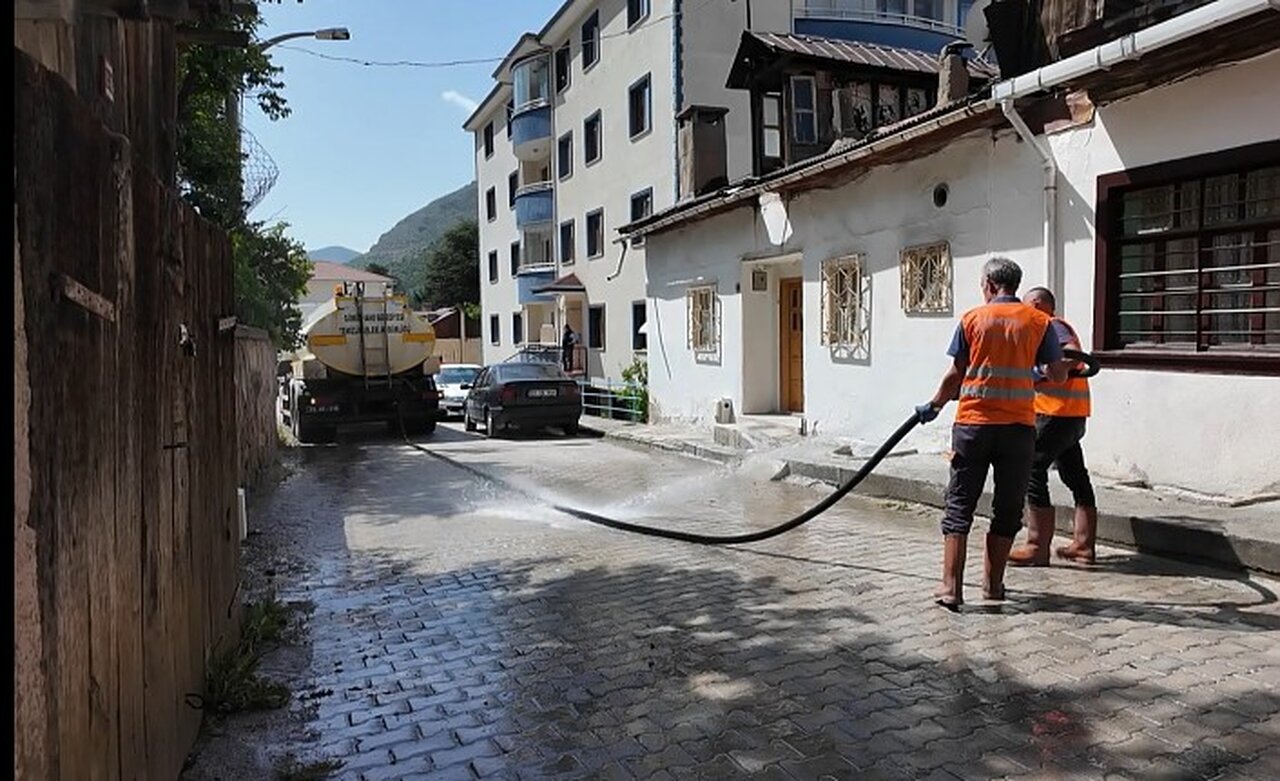 Gümüşhane Belediyesinden temizlik seferberliği