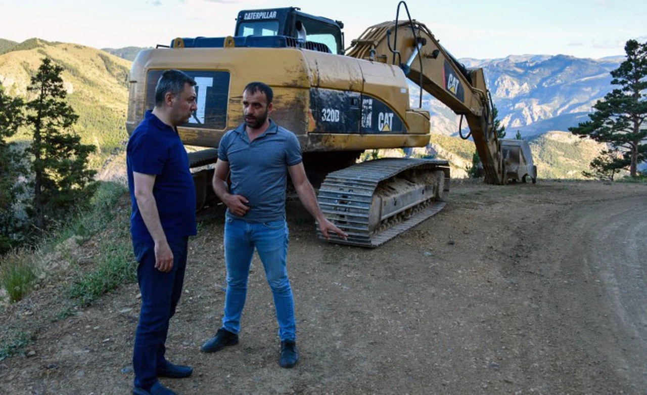 Karaca Mağarası-Limni Gölü bağlantı yolunda çalışmalar devam ediyor