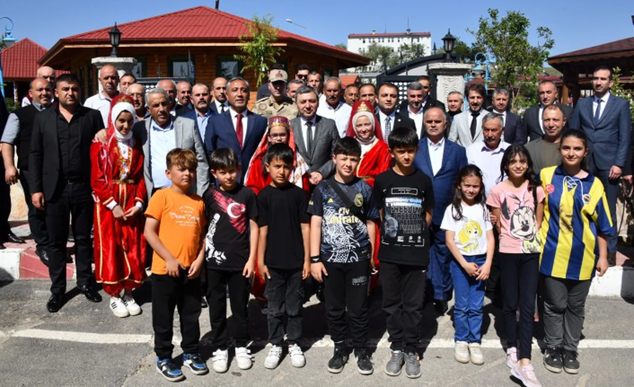 Vali Tanrısever Köse ilçesinde incelemelerde bulundu