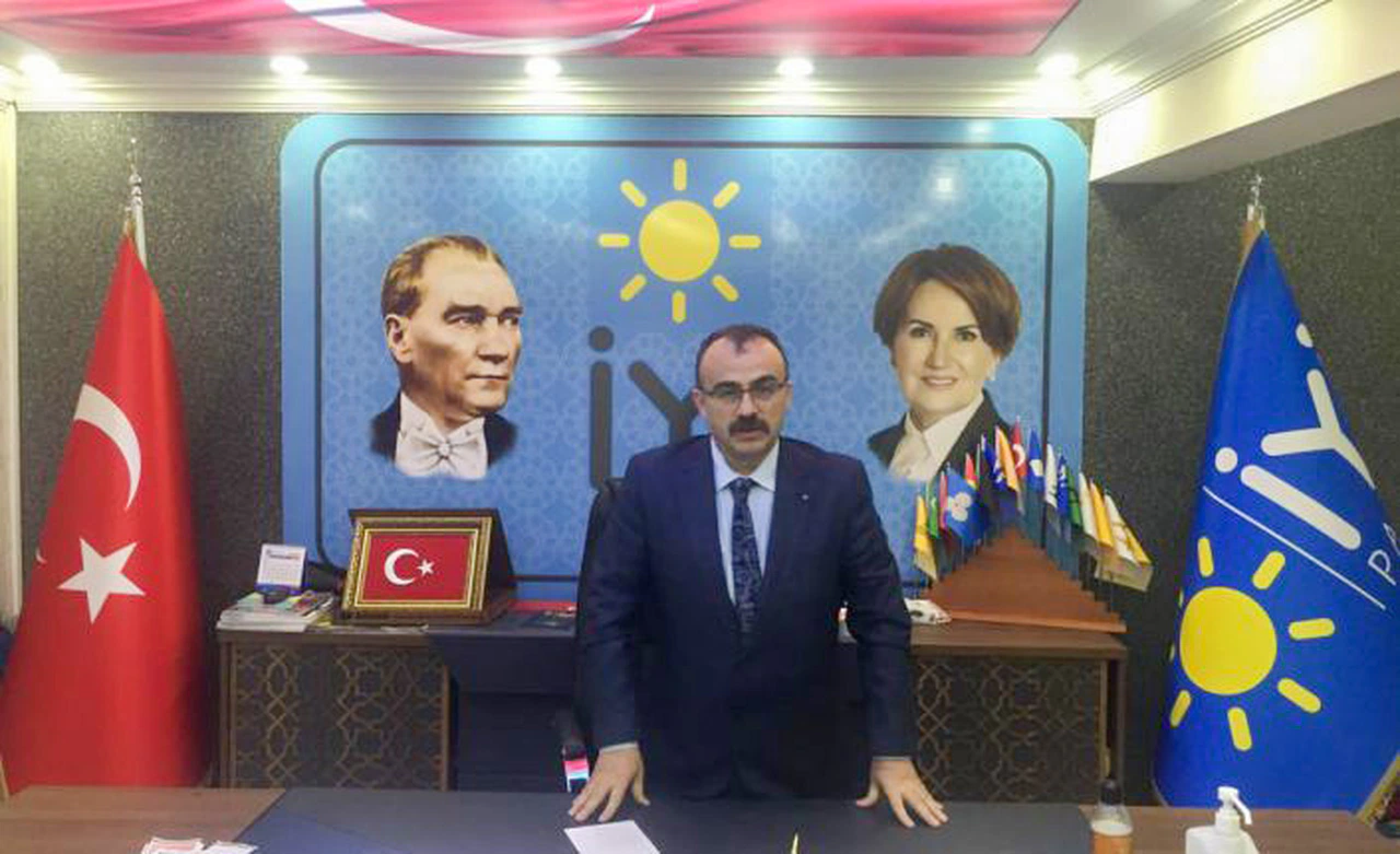 Canlı: Koltuk ve siyasi istikbali mi yoksa ülke menfaatini mi düşünmek gerekir?