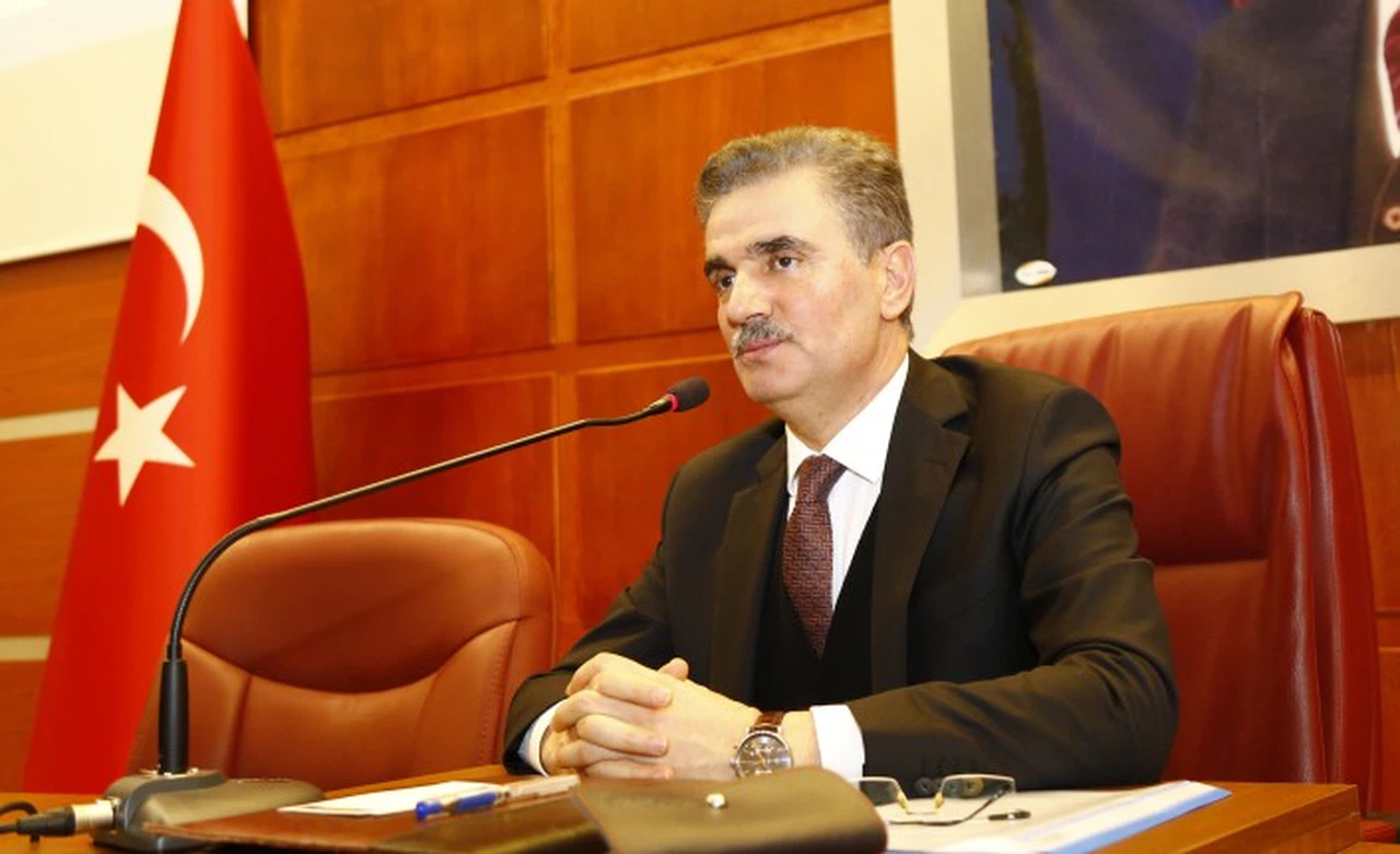 Vali Baruş: Aile yapısı güçlü olmayan toplum ayakta kalamaz