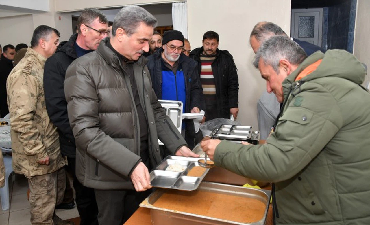 Geçit köyünden 17 yıldır kimse aç geçmiyor