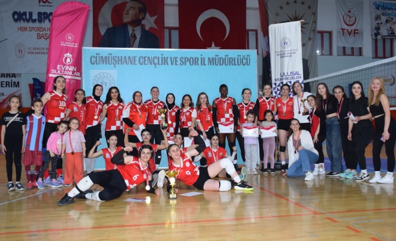 Nefes kesen finalin galibi Gümüş Kanatlar oldu