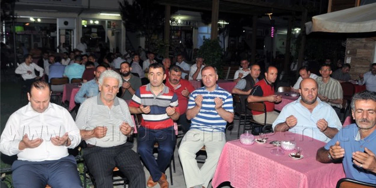 Gümüşhane'de Eller Filistin'de ki Çocuklar İçin Duaya Kalktı