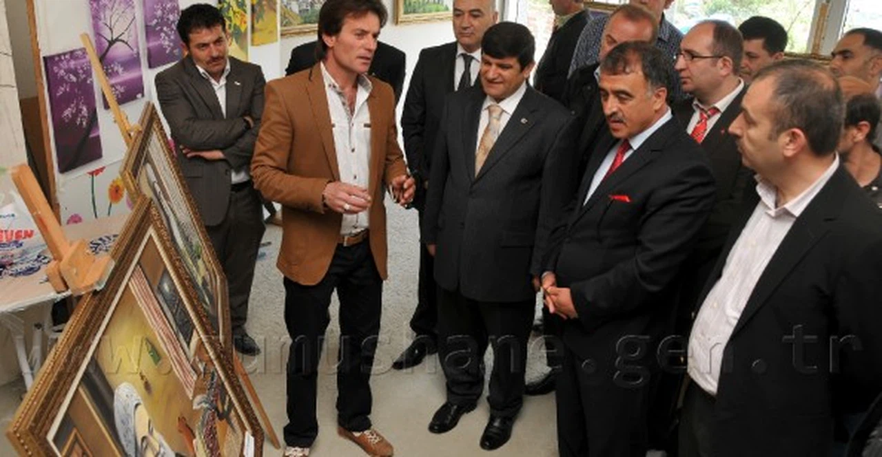 Kahveciydi Üçüncü Kişisel Resim Sergisini Açtı