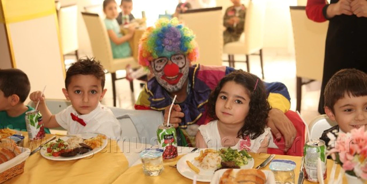 Merkez Anaokulundan 23 Nisan Balosu