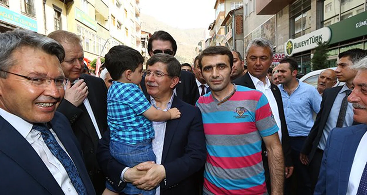 Milletvekili Üstün, Başbakan Davutoğlu ile Polonya’ya gitti