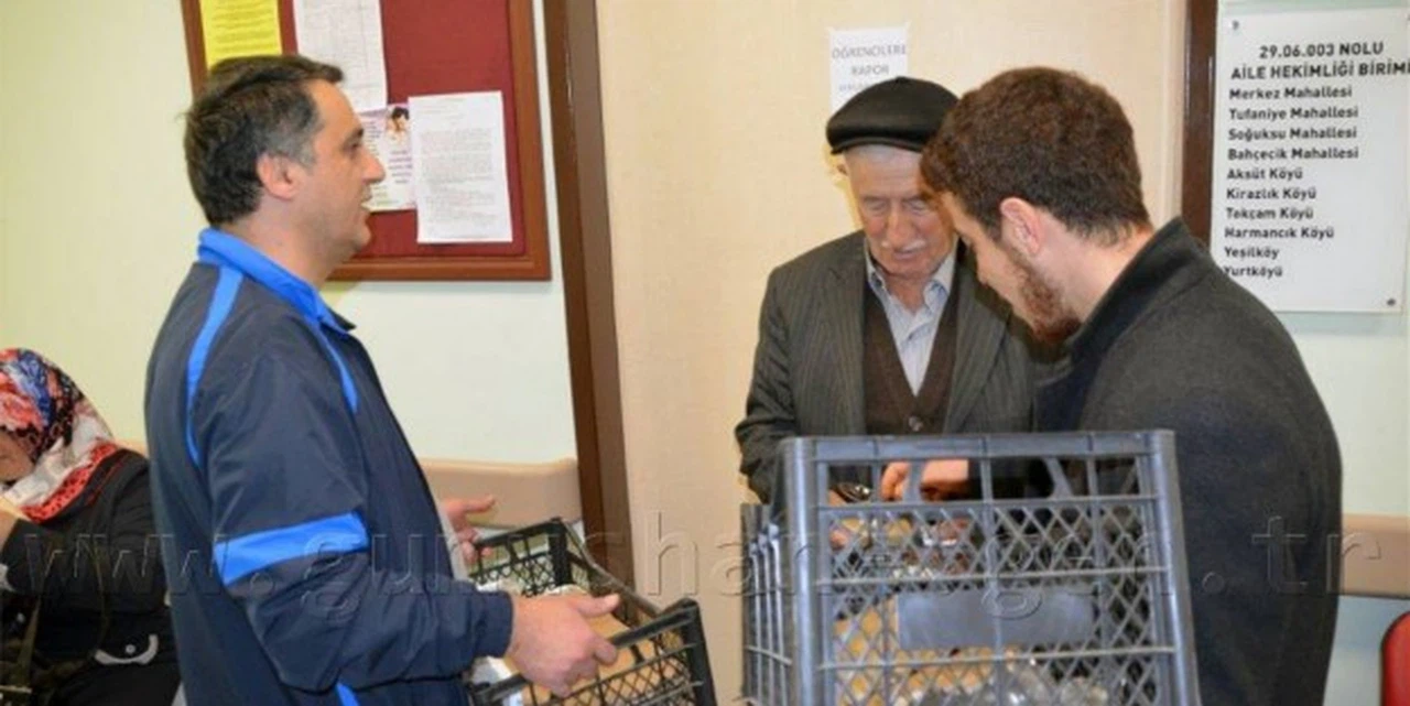Semerkand Vakfı ve İpekyolu Derneği Torul’da Aşure Dağıttı