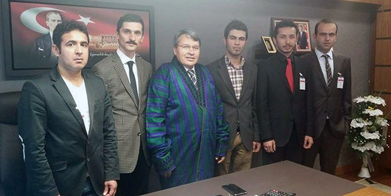 Türk Dünyası Öğrencilerden Milletvekili Üstün'e Ziyaret