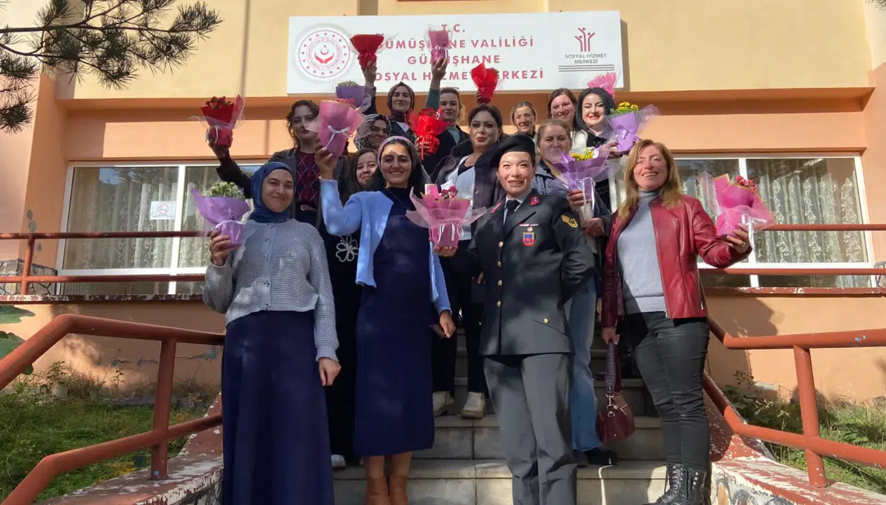 Kuaför ve güzellik salonu işletmecilerine kadına yönelik şiddetle mücadele eğitimi