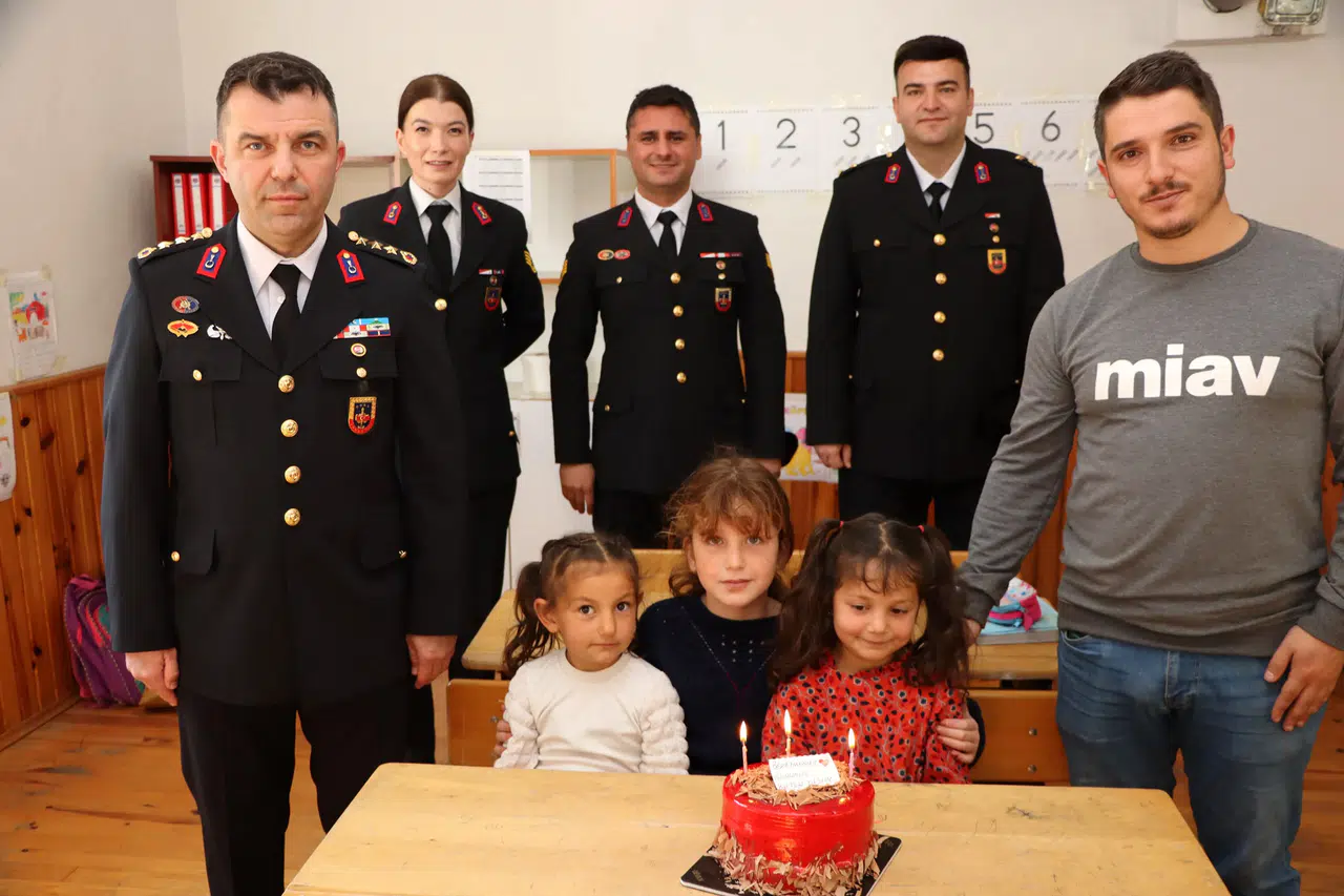 Jandarma'dan gönülleri fetheden ziyaret