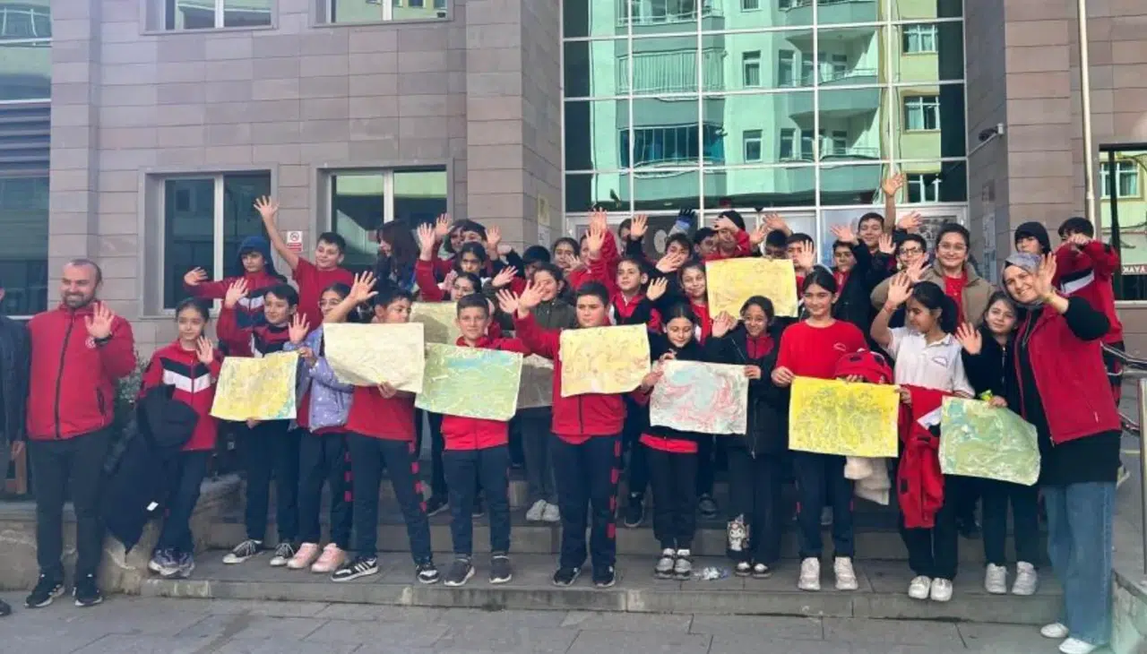 Gümüşhane’de Öğrenciler Hem Eğlendi Hem Öğrendi: "Okullar Merkezimizde"