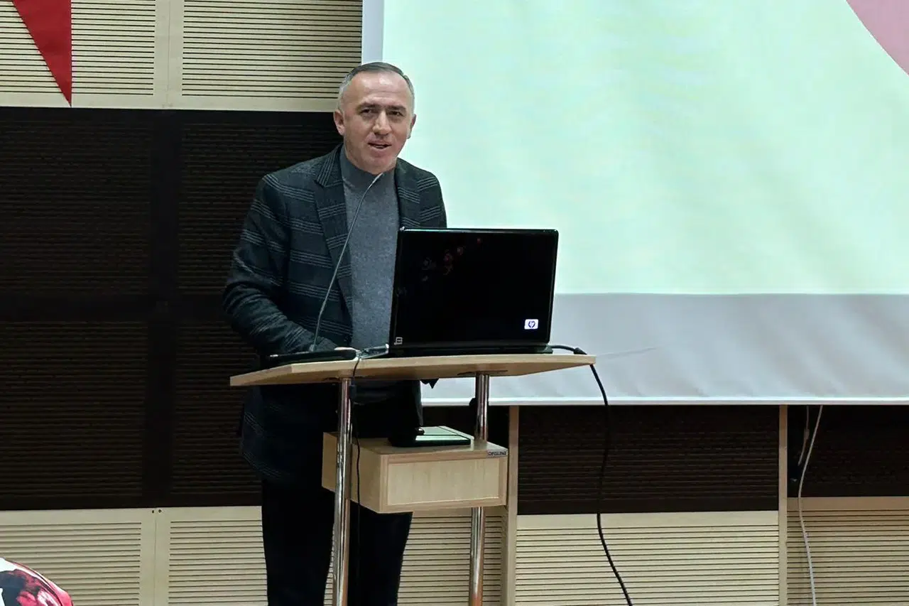 Usta Gazeteciden iletişimcilere uyarı: "Bu meslek zengin olma yeri değil"