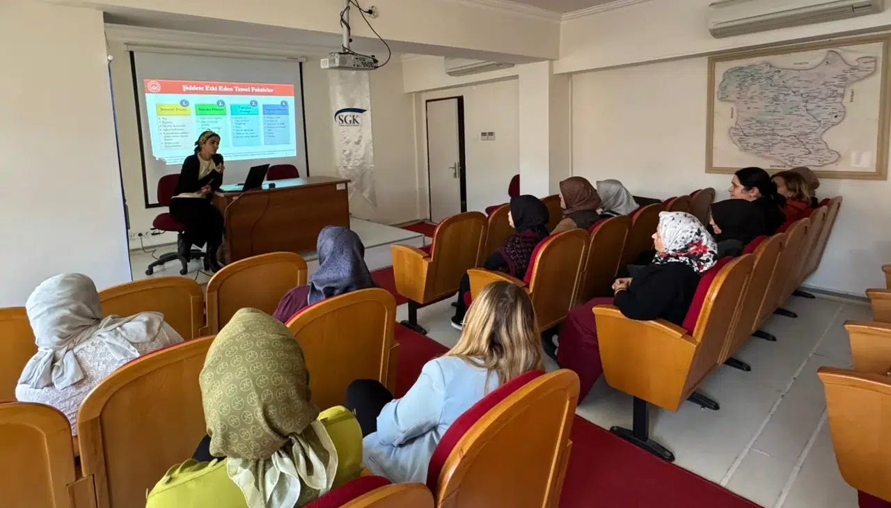 Gümüşhane’de Kamu Personeline 'Şiddetle Mücadele' Eğitimi