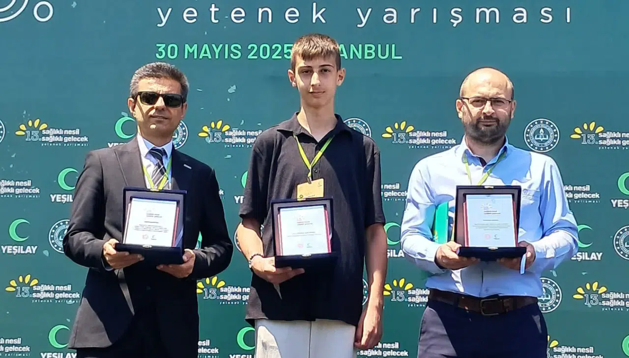 Gümüşhane hem vicdanla hem kalemle zirvede