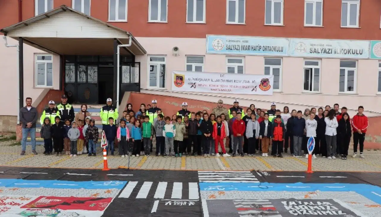 Gümüşhane’de miniklere uygulamalı trafik eğitimi