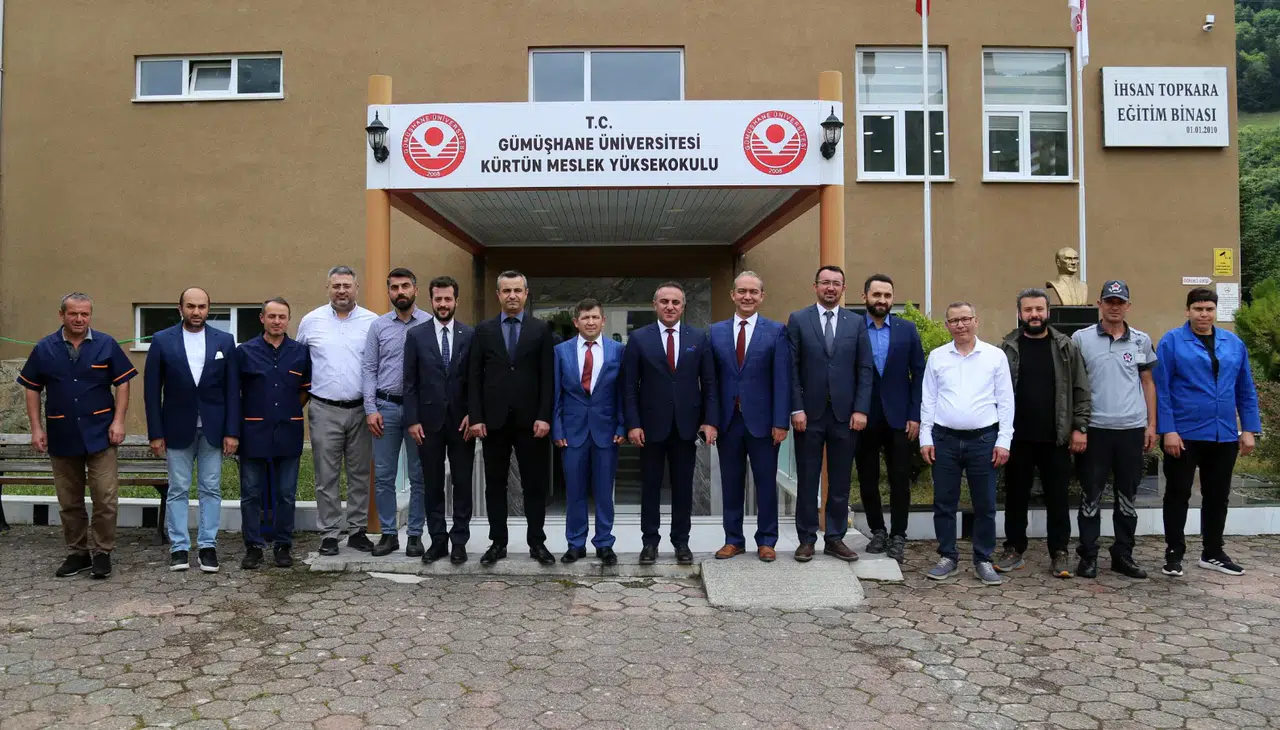 Torul ve Kürtün Meslek Yüksekokullarına Yeni Müdür Atamaları Gerçekleşti