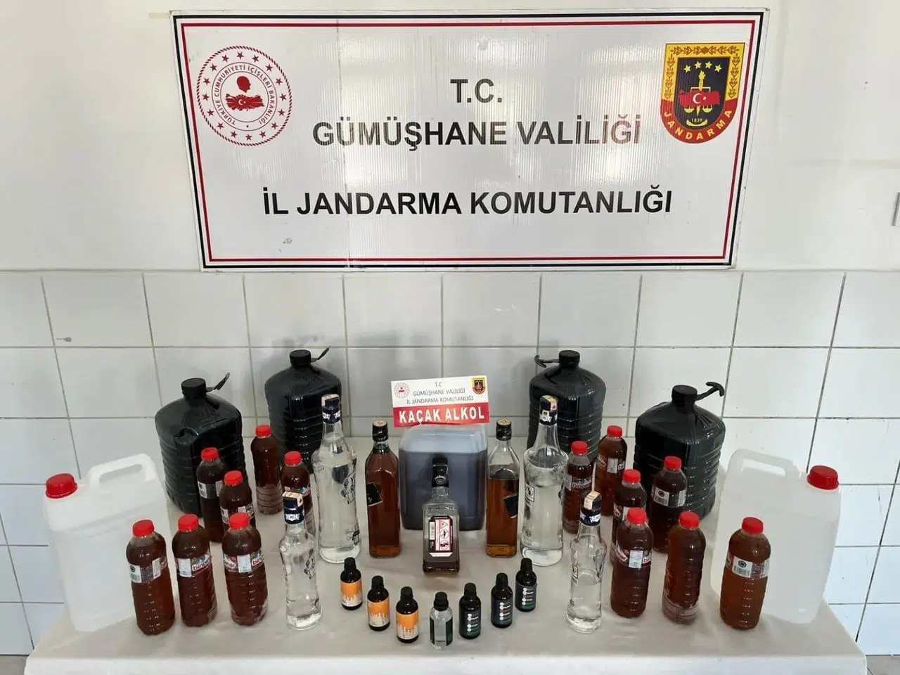 Kelkit’te sahte alkol yapanlar Jandarma’dan kaçamadı