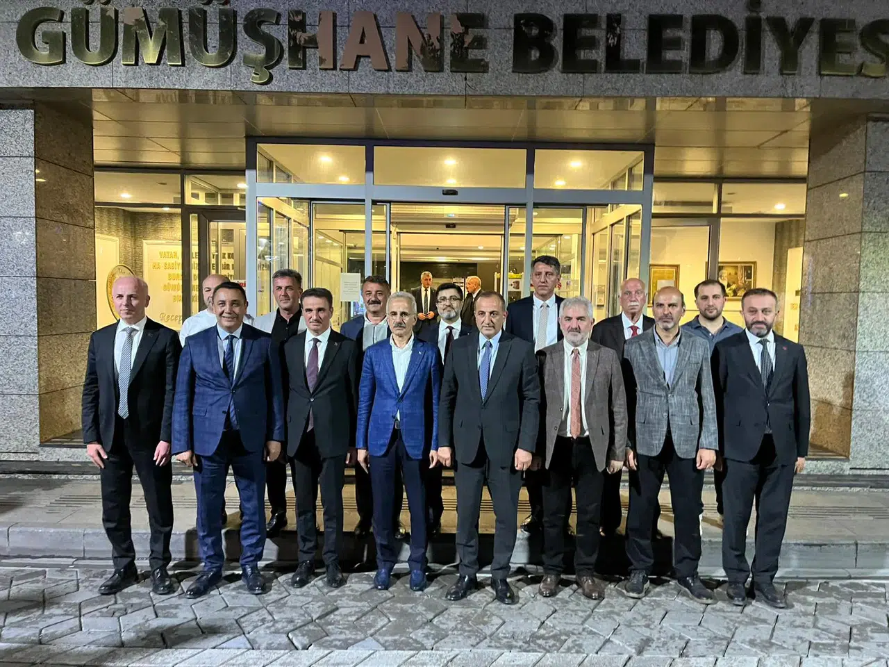 Bakan Uraloğlu'ndan Belediye ziyareti