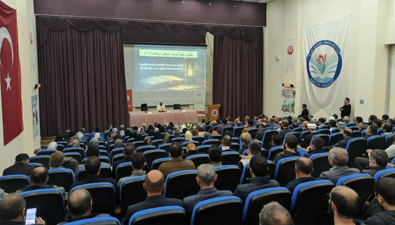 Gümüşhane’de “Hz. Peygamber ve Aile” konferansı düzenlendi