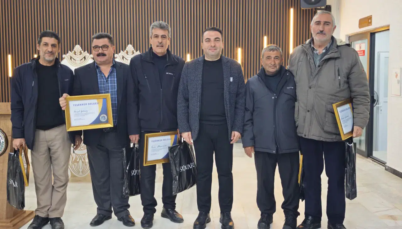 Şiran Belediyesi’nde Vefa Gecesi: 20 Yıllık Personele Teşekkür Belgesi