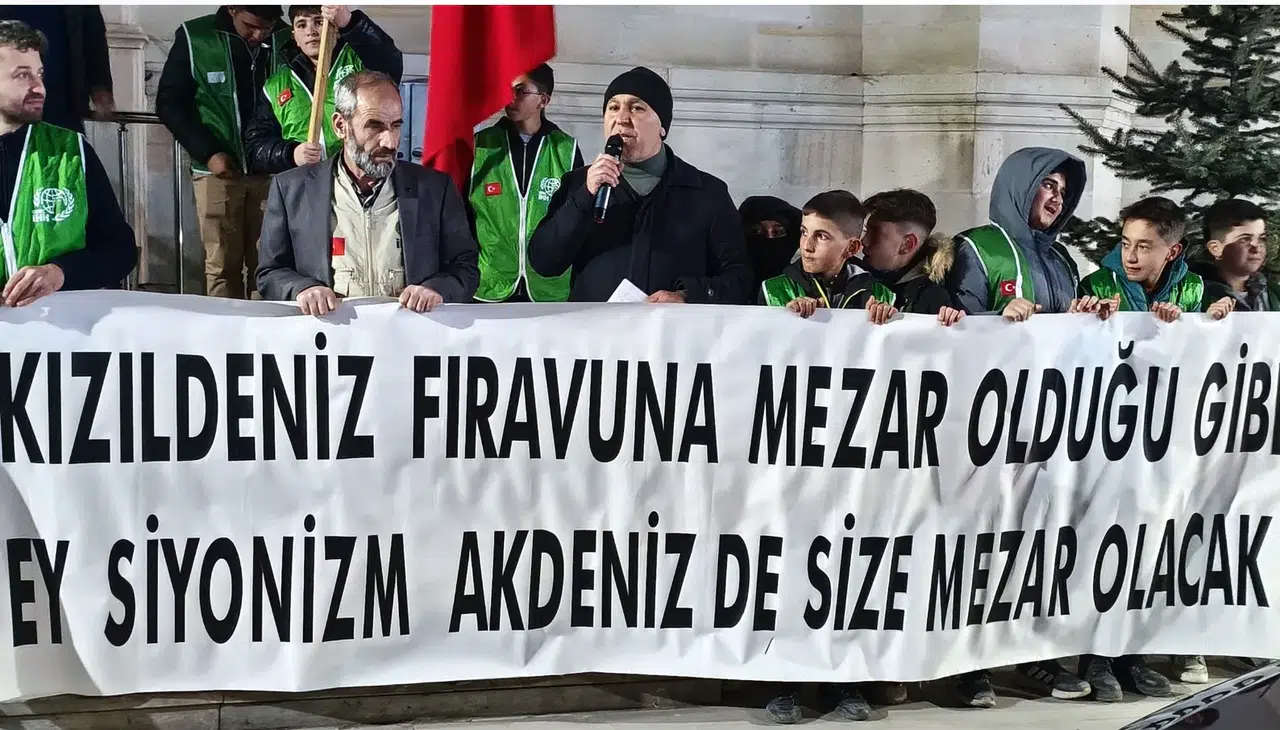 "Akdeniz Size Mezar Olacak!" Kelkit’te teravih çıkışı Siyonizme sert muhtıra