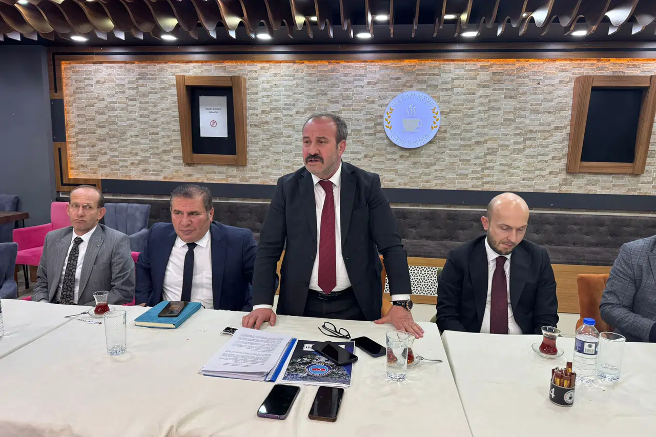 "Bıçak Kemiğe Dayandı!" Başkan Tanış Çimento Fabrikası ve Cezaevi Projesi İçin Sert Konuştu