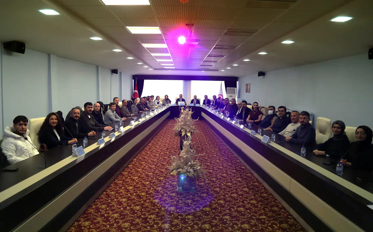 Gümüşhane Üniversitesi Senatosu’nda kapılar öğrencilere açıldı