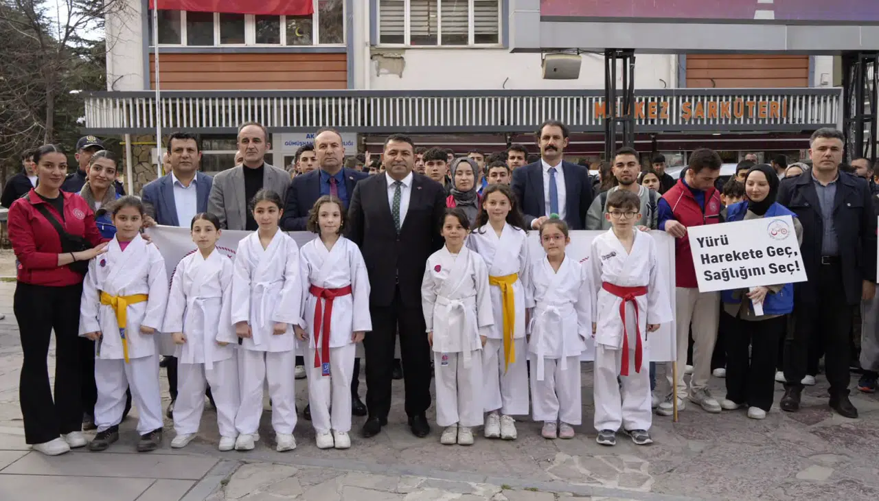 Gümüşhane'de obeziteye dikkat çekmek için yürüdüler