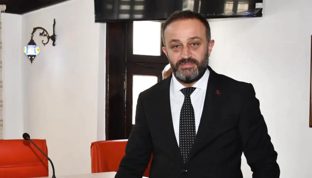 Gümüşhane İl Genel Meclisi’nde Av. Eşref Balki güven tazeledi