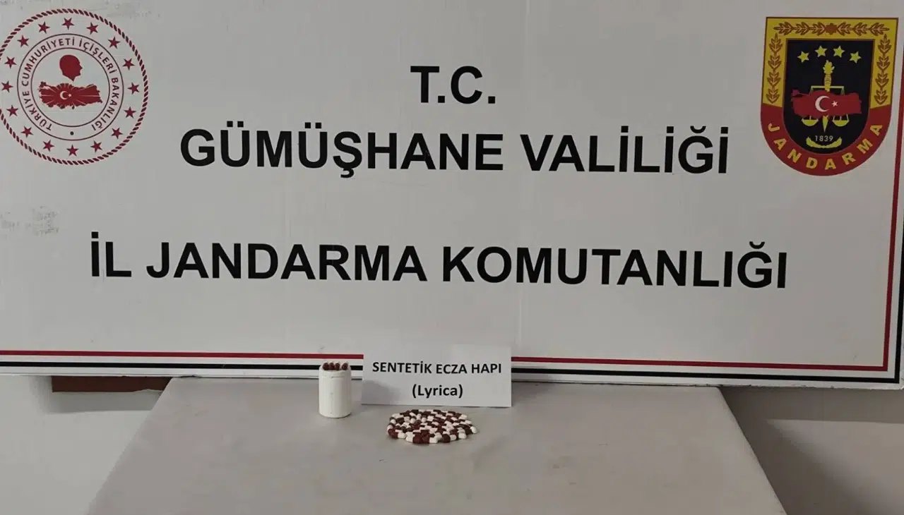 Jandarma zehir tacirine geçit vermedi