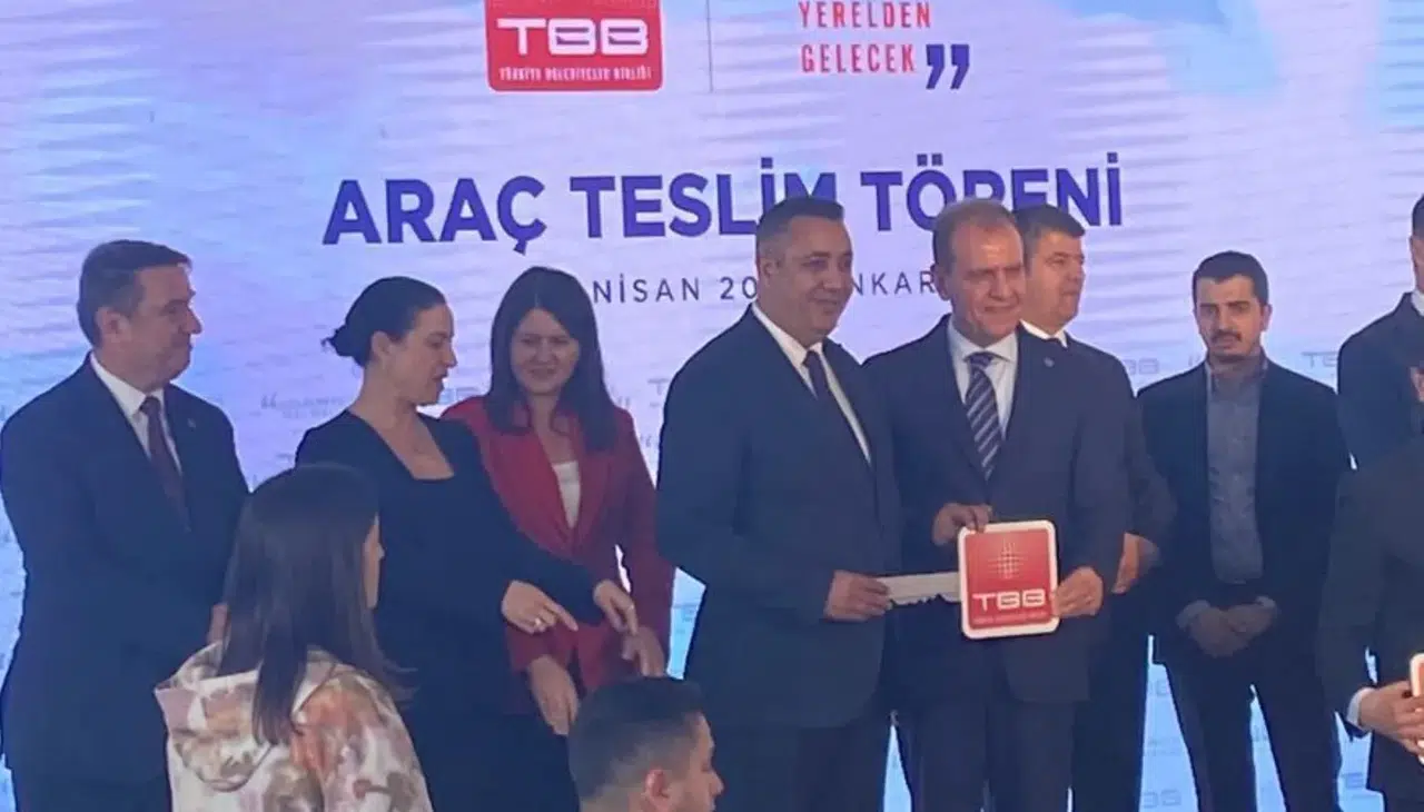 Türkiye Belediyeler Birliğinden Gümüşhane Belediyesine Araç Desteği